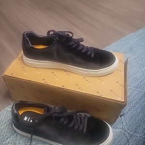 Mix No. 6 Velvety Black Sneakers Men's Sz 9.5